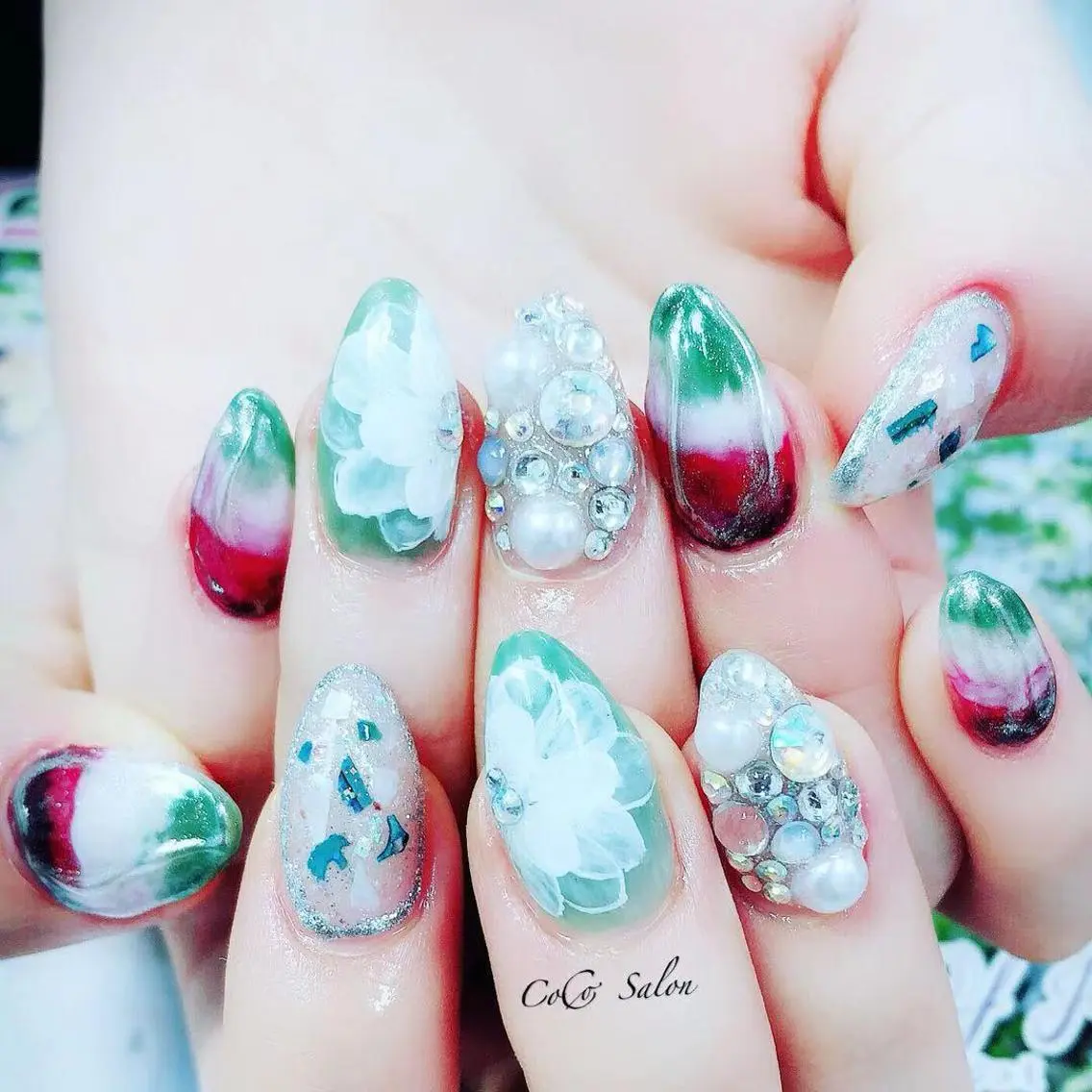 ネイル 成人式 フラワーネイル ミラーネイル ニュアンスネイル CoCoSalon ネイル/まつ毛予約のネイルデザイン