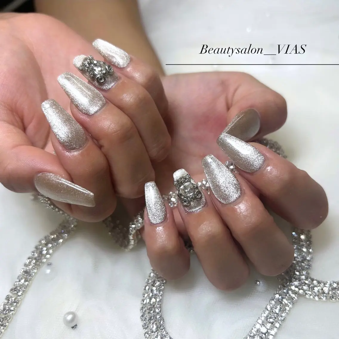 ネイル ハンドネイル VIAS 〜EYE&NAIL〜のマツエク・マツパデザイン