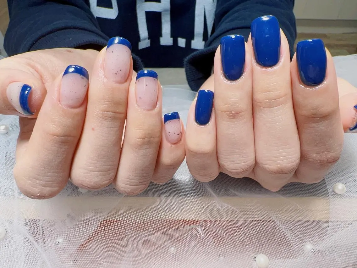 ミディアム カラー ネイル フレンチネイル ワンカラーネイル ハンドネイル Nail NaNaのネイルデザイン