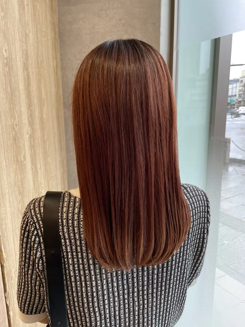 セミロング カット 迫 京都のヘアスタイル