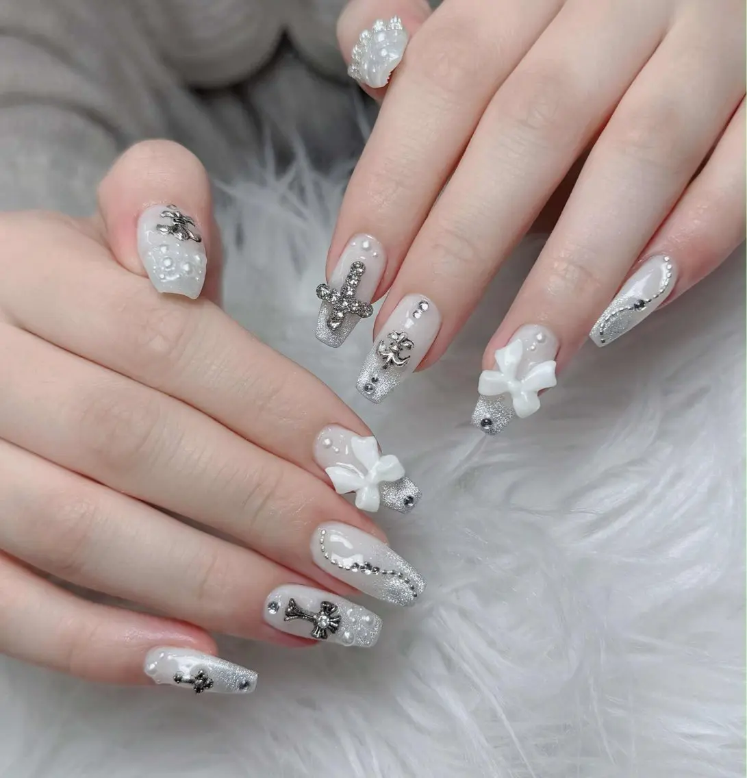 ネイル アートネイル フレンチネイル ジェルネイル 韓国ネイル マグネットネイル ハンドネイル Lenie Nailsのネイルデザイン
