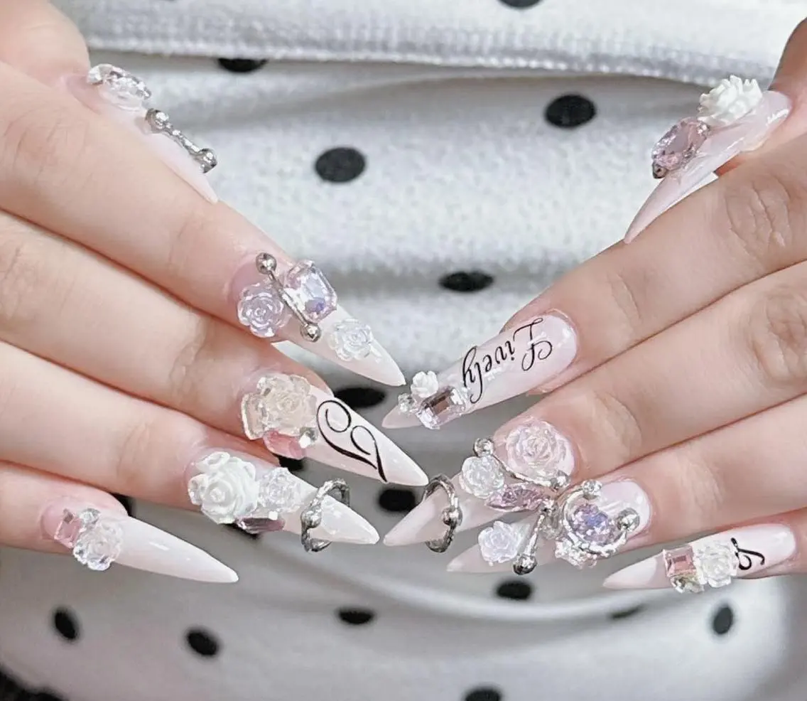ネイル オーロラネイル 長さ出し フットネイル フレンチネイル ジェルネイル YUNA Belle Nail 池袋のネイルデザイン
