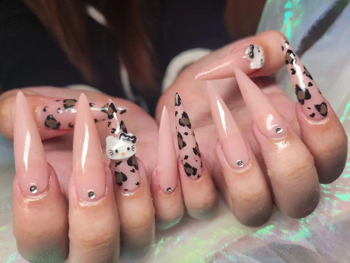 ネイル ハンドネイル 💜bora .のネイルデザイン