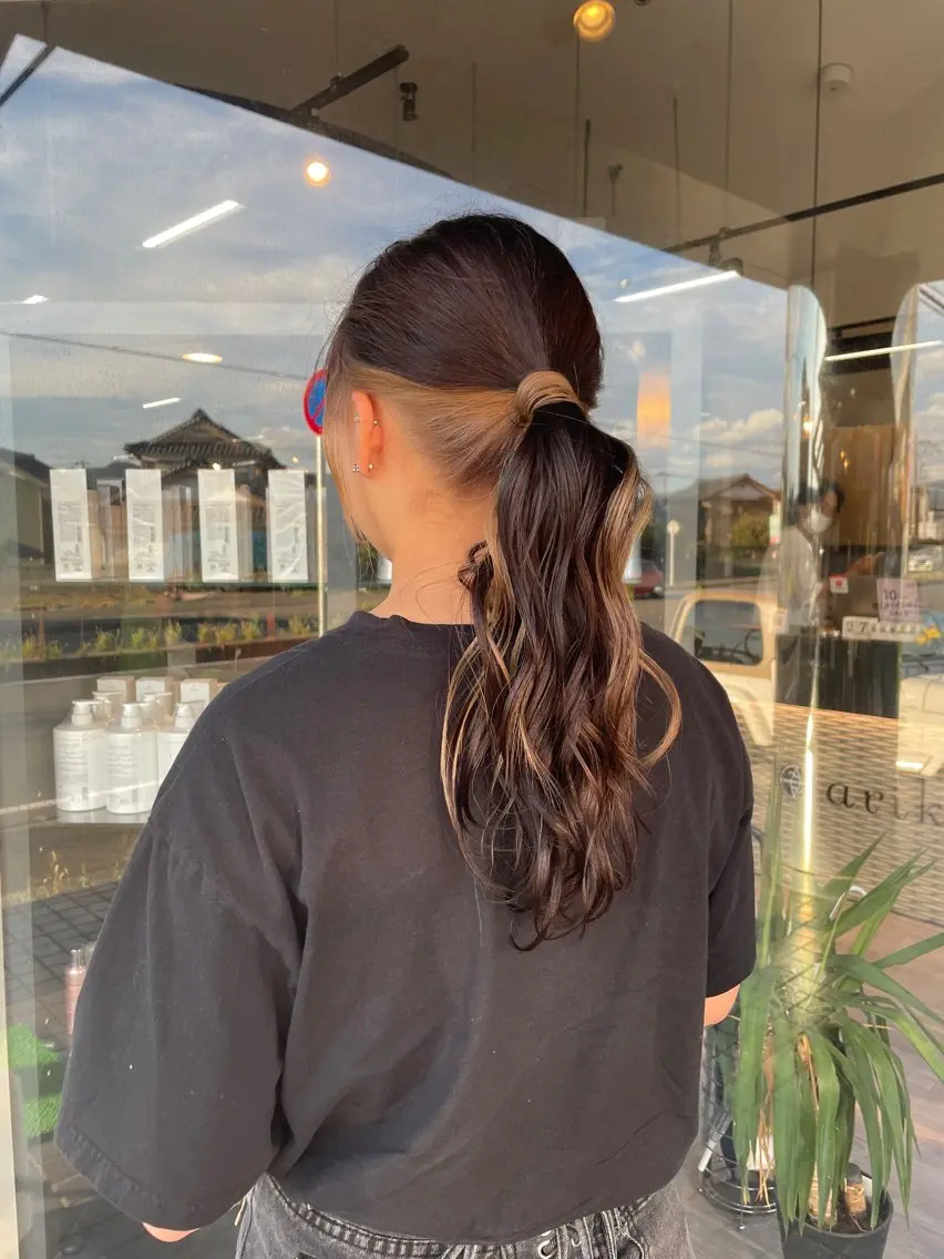 ロング カラー ブリーチ マキノ キョウカのヘアスタイル