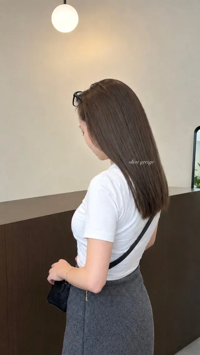 ロング カラー ヘアカラー トリートメント 大野 桃果のヘアスタイル