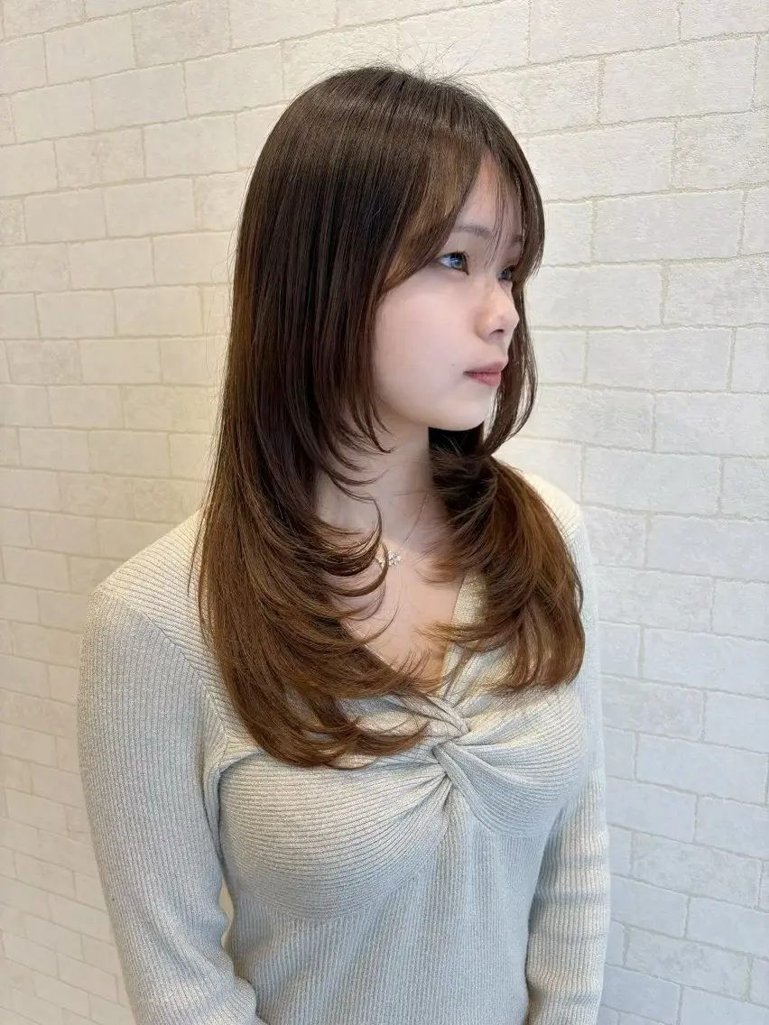 セミロング レイヤーカット 松嶺 良樹のヘアスタイル