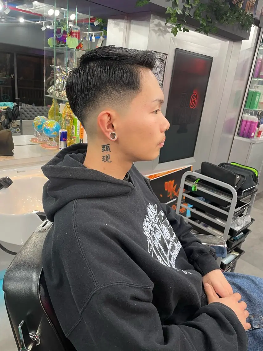 新宿BARBER _TETSUROのヘアスタイル