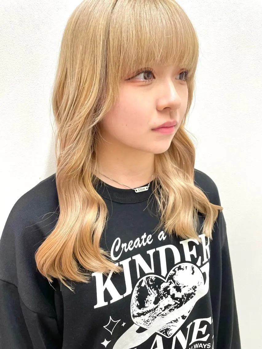 【ケアブリーチ】憧れの艶髪ハイトーン✨ダブルカラー+カット🌈3stepトリートメント付の写真