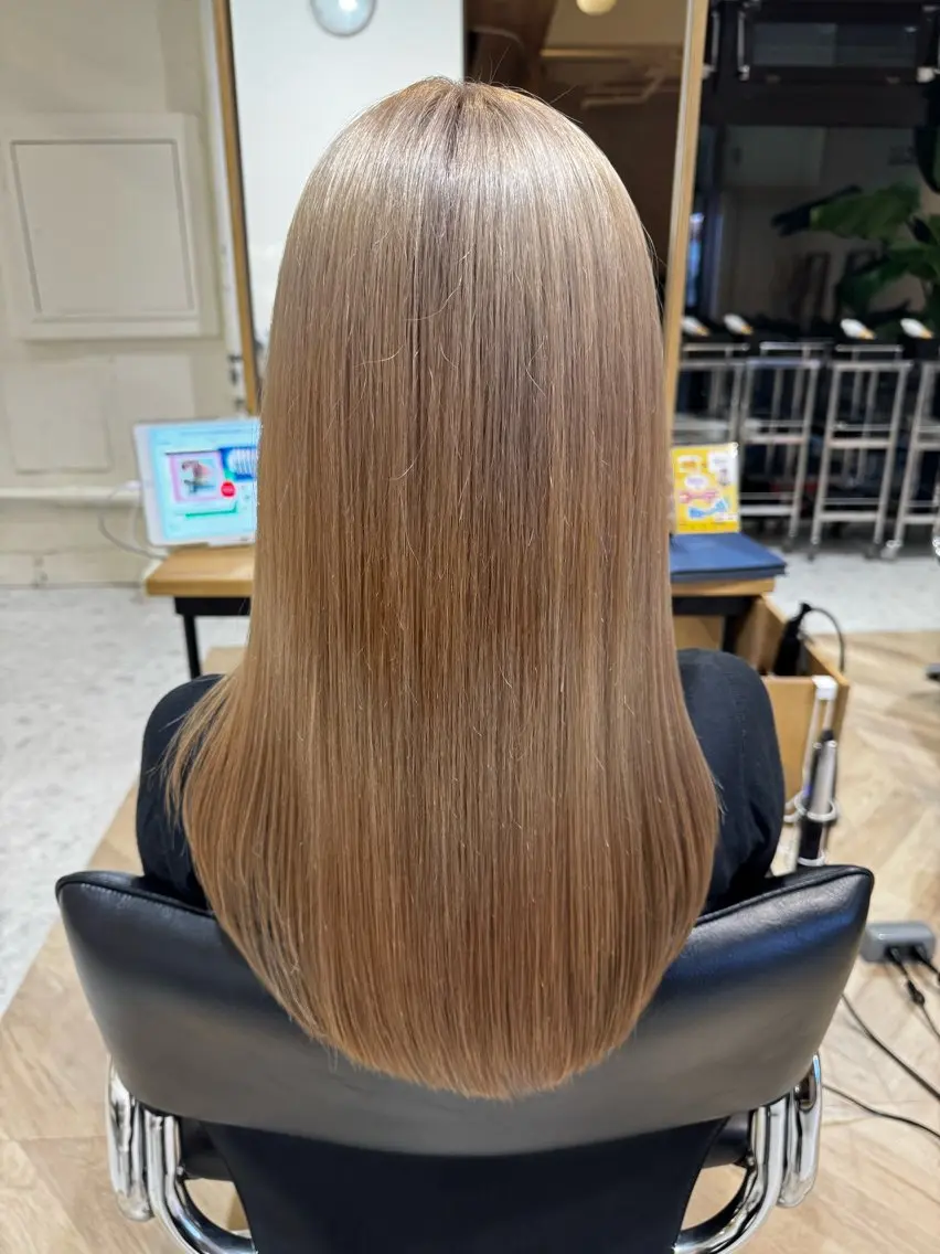 【 カラーモデル価格‼️ 】 ブリーチ有ダブルカラーの写真