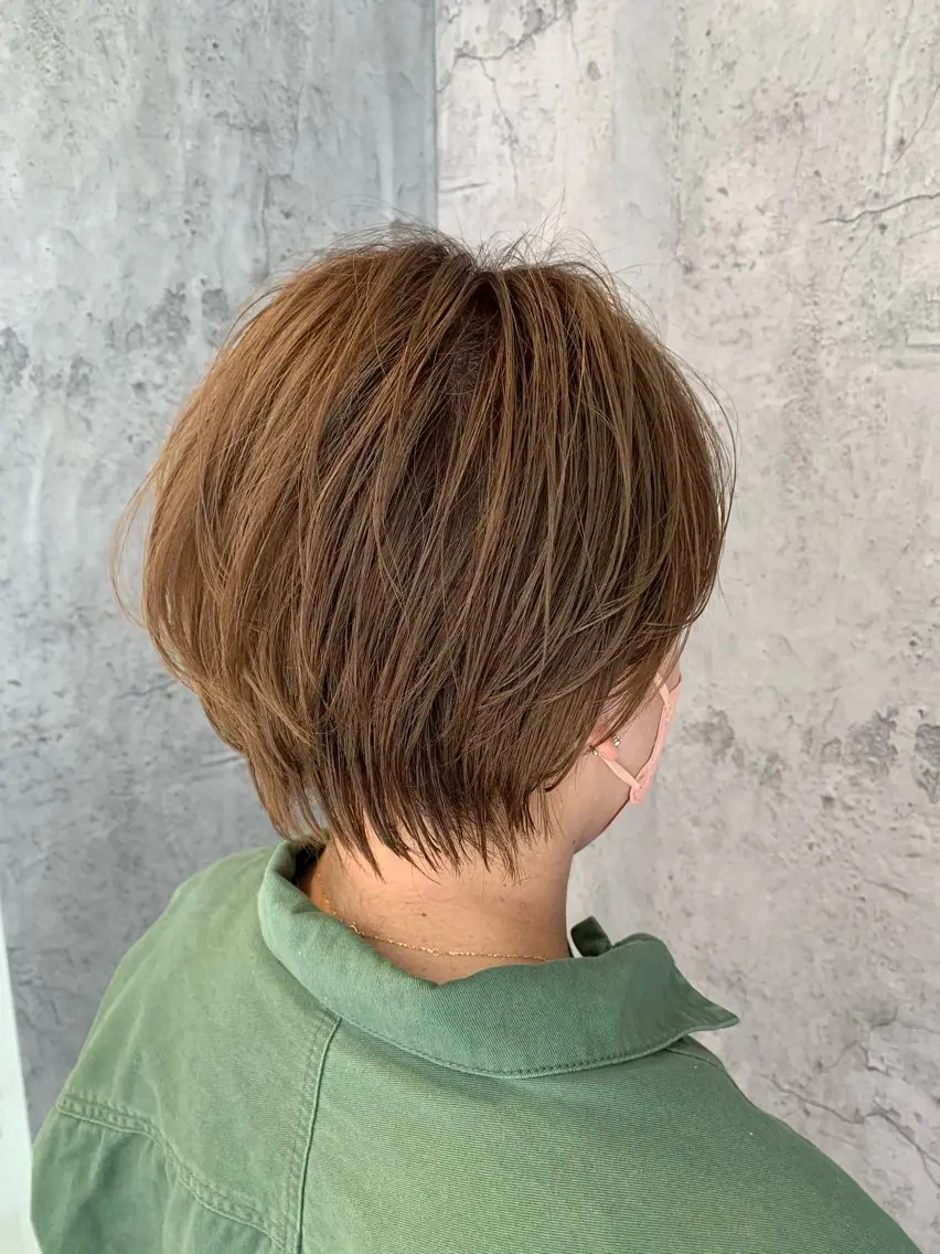 ショート カラー カット ヘアカラー 巖本 真希のヘアスタイル