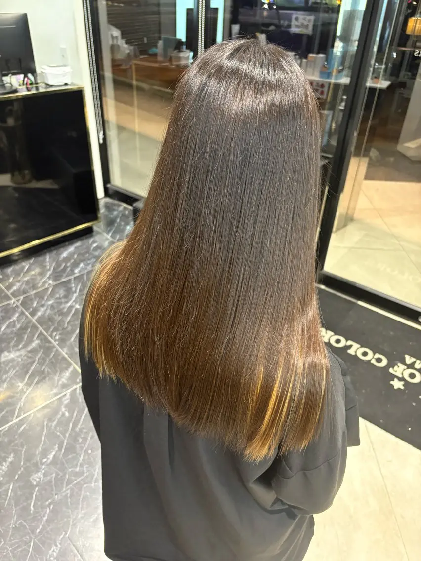 ロング 髪質改善 縮毛矯正 石崎 瀬那のヘアスタイル