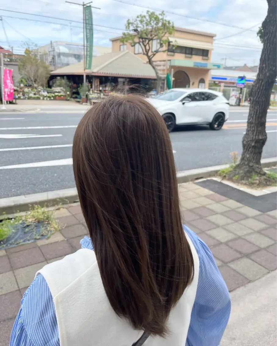カラー グレージュ RuLaN AMIのヘアスタイル