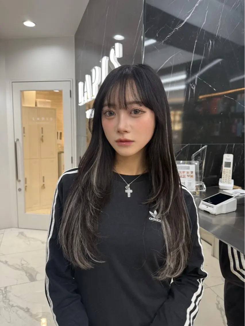 ロング ロングレイヤー エクステ レイヤーカット ロング エクステ 谷口 真美のヘアスタイル