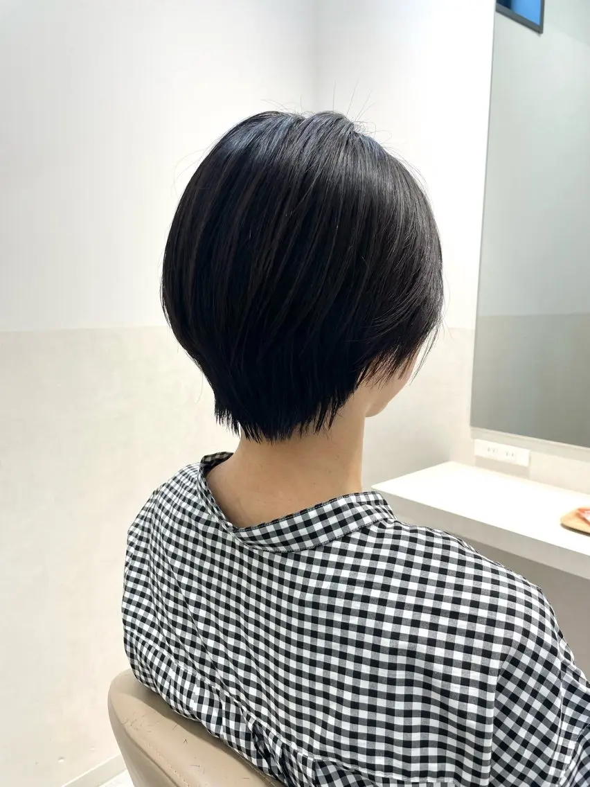 ショート ショートレイヤー レイヤーカット ショートヘア カット 大人女性のショート 戸高昌紀のヘアスタイル