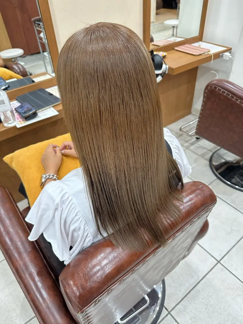 ロング カラー アッシュ アッシュブラック ベージュカラー 黒髪 ブリーチ 平日オススメ✨ コスパ&タイパ✨山下のヘアスタイル