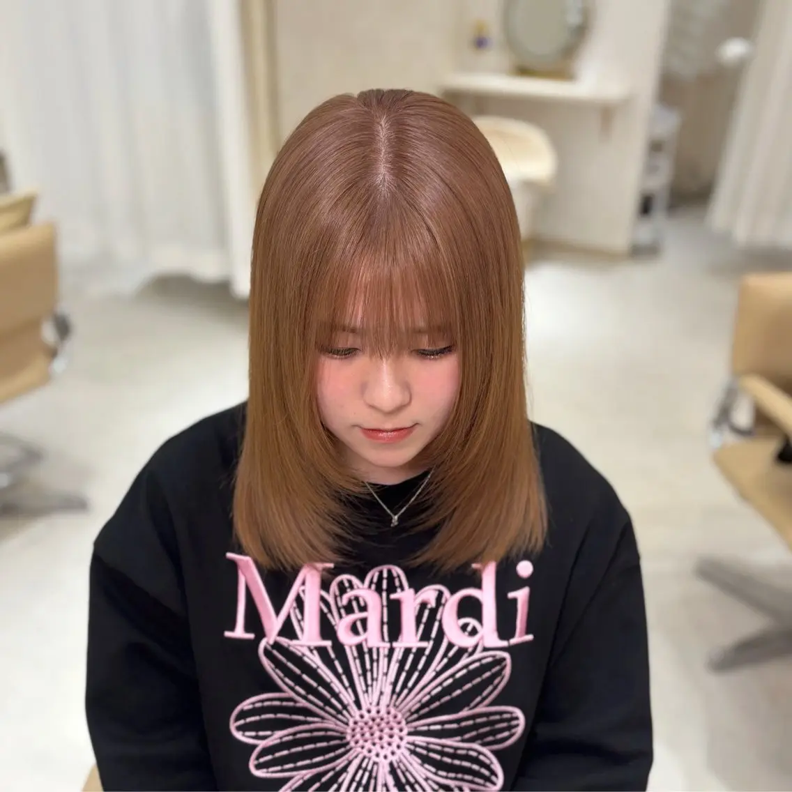 セミロング カラー レイヤーカット りほ/顔周りカット/ レイヤーカットのヘアスタイル