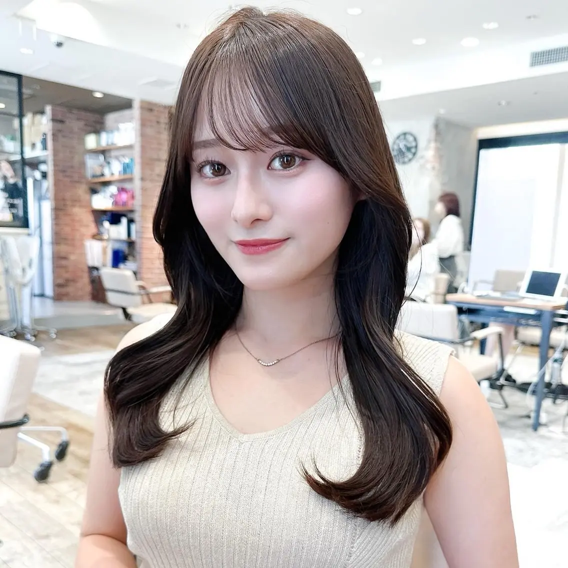 セミロング カラー ベージュカラー ブラウンカラー ブラウンベージュ くびれヘア 顔周りカット 顔周り/くびれヘア 韓国ヘア💕風間るなのヘアスタイル
