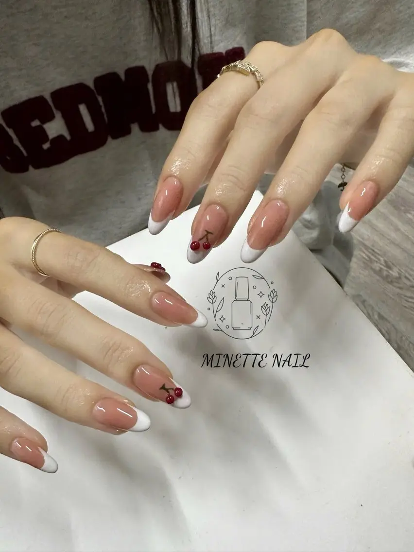 ネイル アートネイル フレンチネイル ジェルネイル マグネットネイル 持ち込み Minette Nailのネイルデザイン
