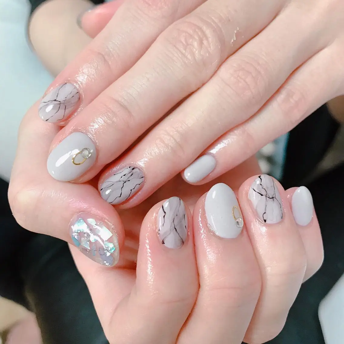 ネイル アートネイル 長さ出し フットネイル グリーン ニュアンスネイル Lily Roseスタッフ一同のマツエク・マツパデザイン