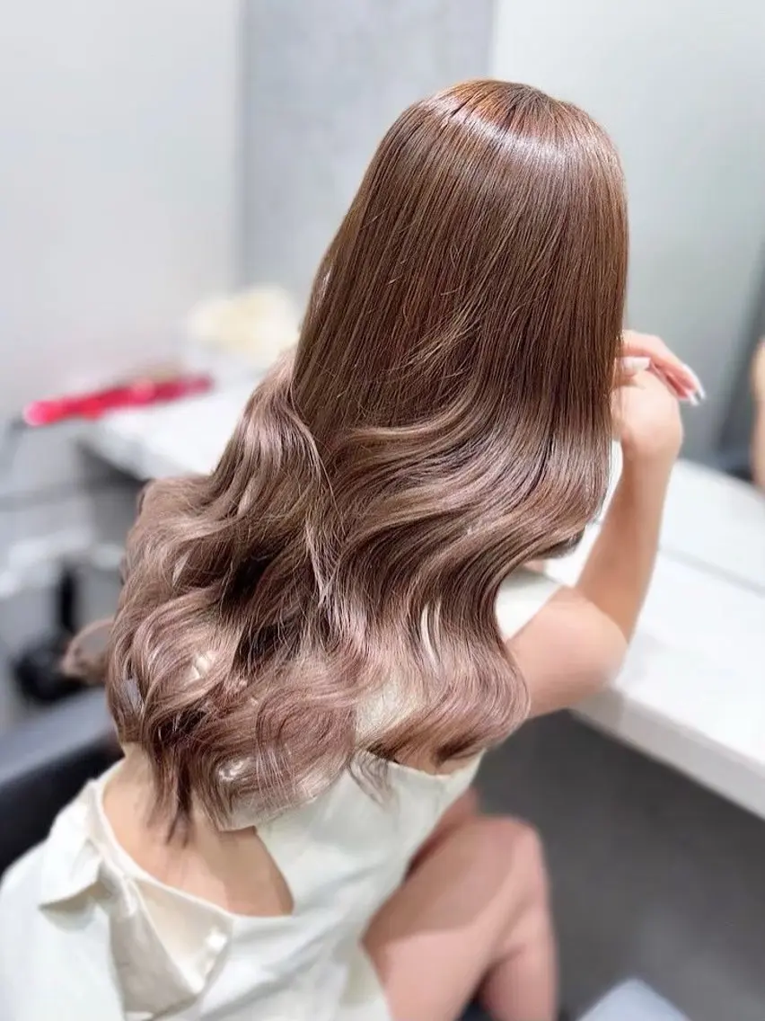 ロング 【elyts】 MISAKIのヘアスタイル