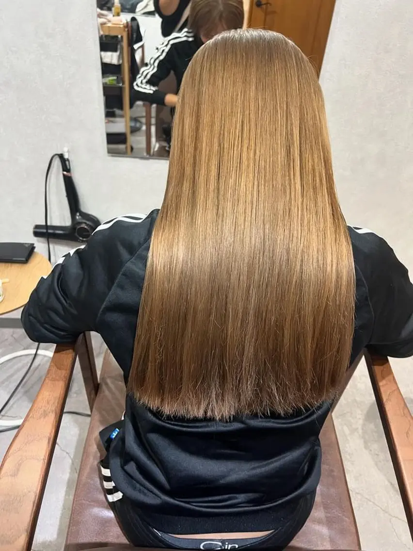 ロング ヘアカラー Bish Yanaのヘアスタイル