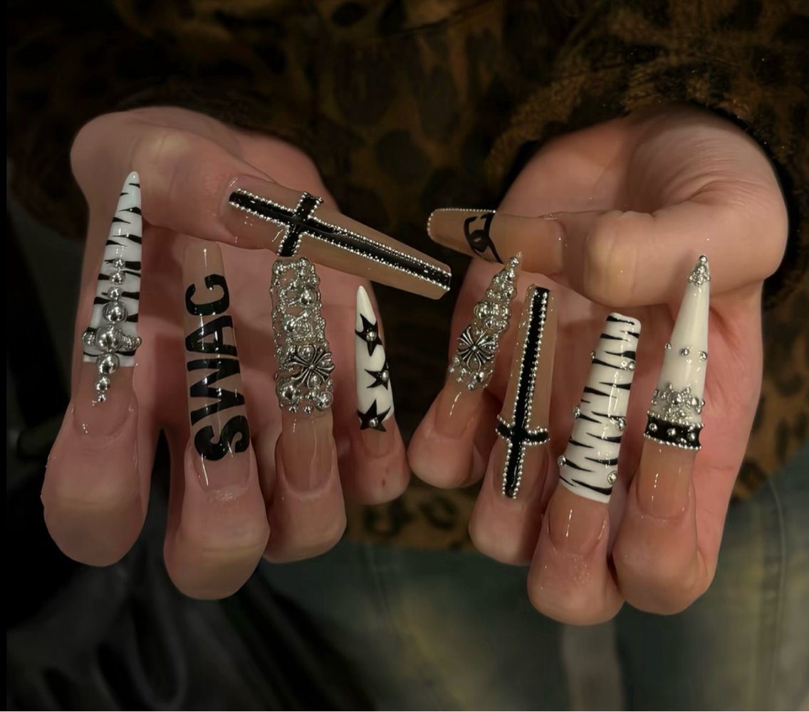 ネイル ハンドネイル NiJi Nailsのネイルデザイン