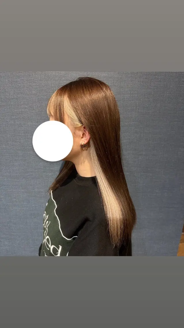 セミロング カラー ブロンド インナーカラー LIetovia 三木のヘアスタイル