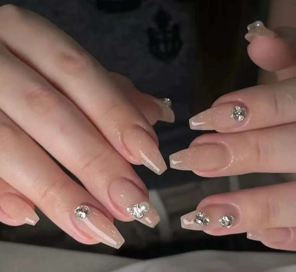 ネイル フラワーネイル フレンチネイル ジェルネイル ガラスフレンチ ハート ハンドネイル BabyYouMi nailのネイルデザイン