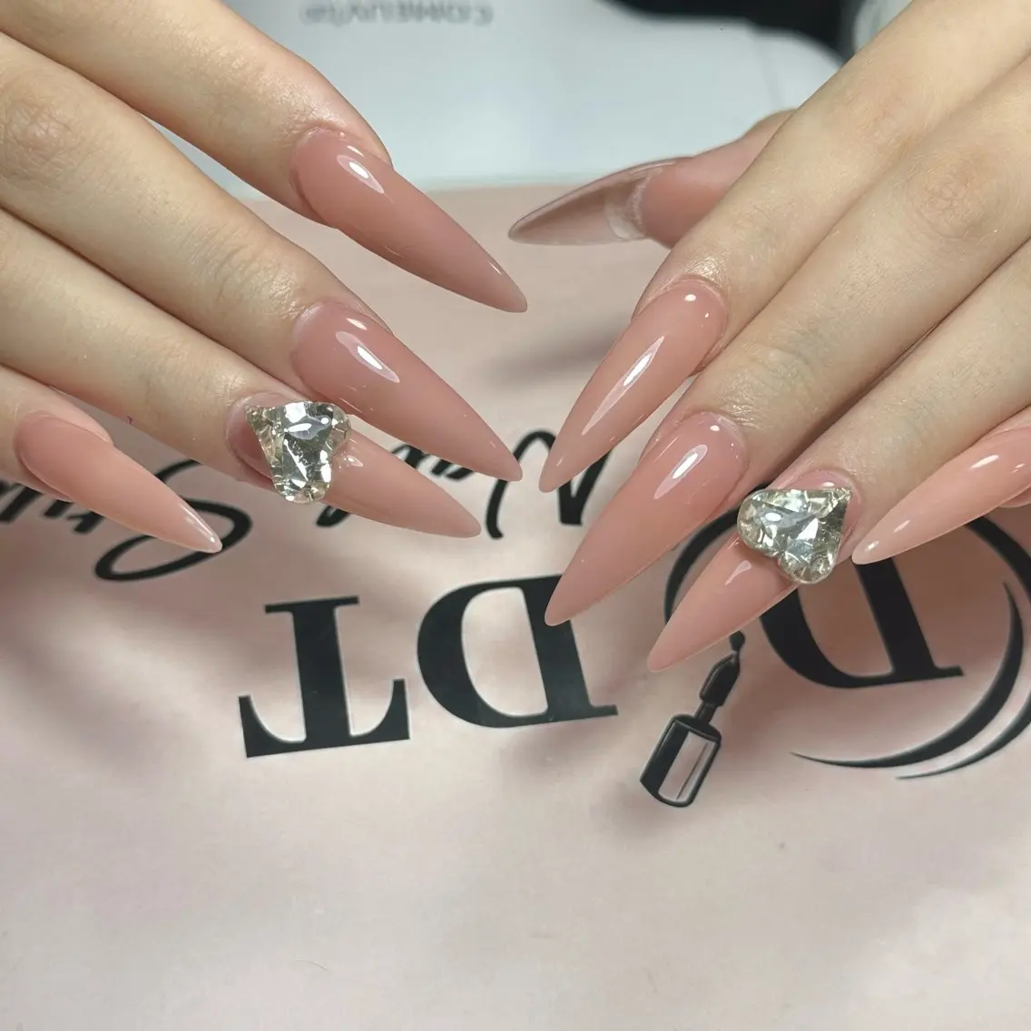 ネイル ハンドネイル DT nailのネイルデザイン