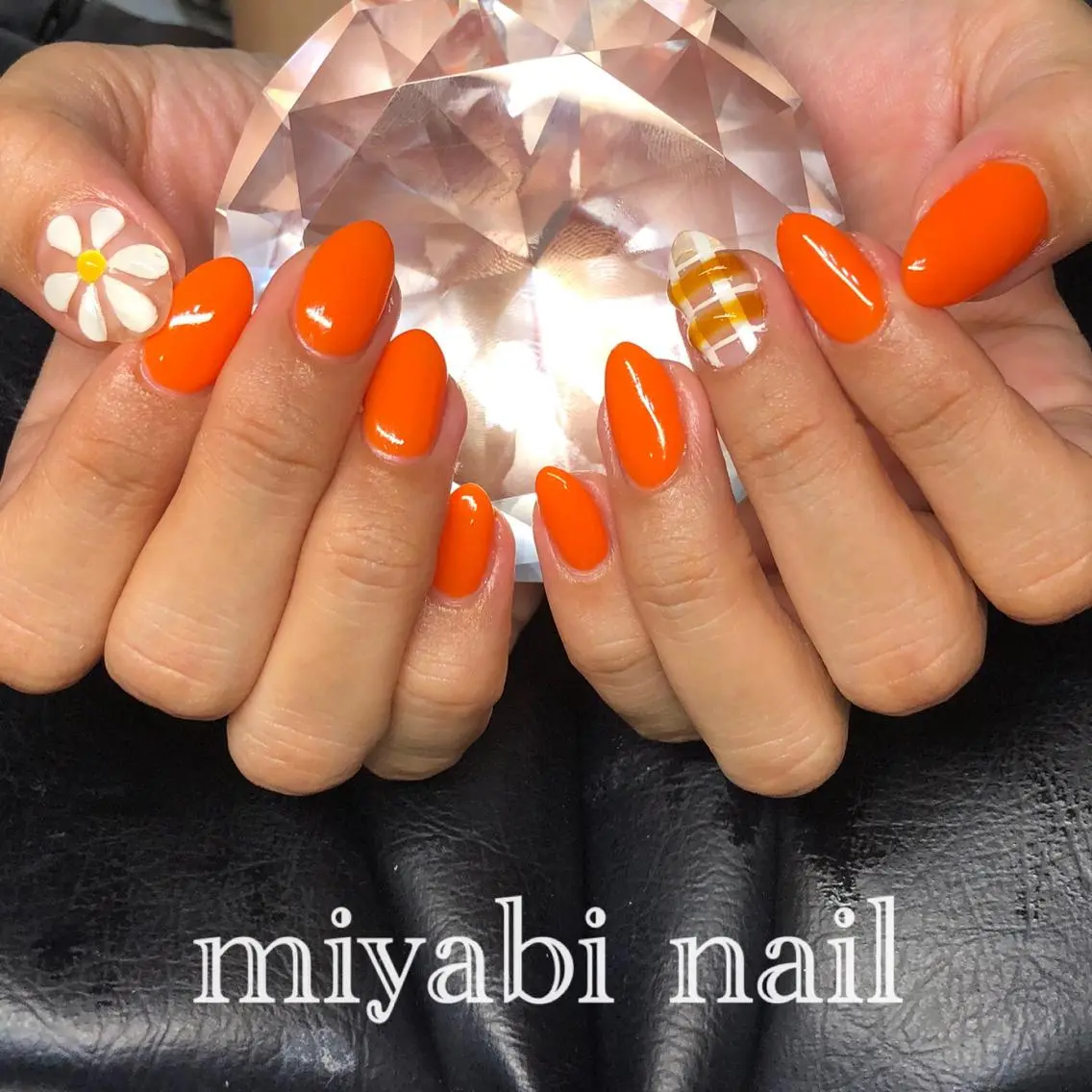 ネイル アートネイル フラワーネイル ジェルネイル 持ち込み オレンジ ハンドネイル miyabi nail 桂川駅近くのネイルデザイン