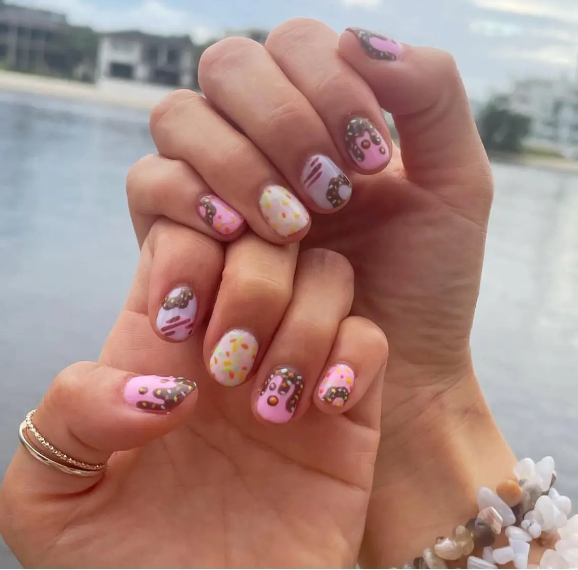 凝ったアート(手)🎨💅🏻持ち込みデザイン🙆🏻‍♀️の写真