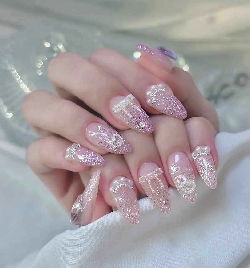 ネイル チークネイル フレンチネイル グラデーション 韓国ネイル マグネットネイル Hana Nailのネイルデザイン