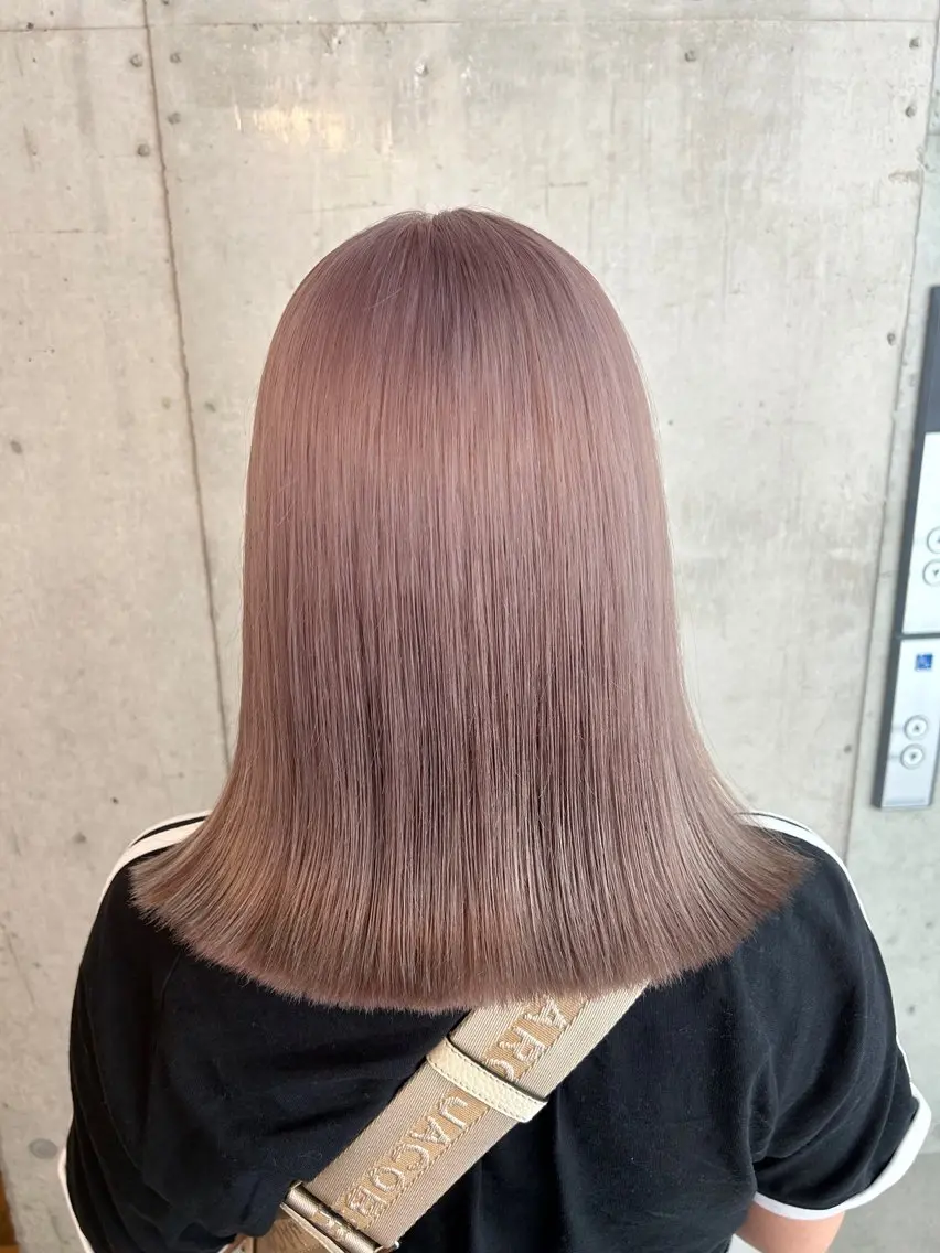 セミロング カラー 🌷横浜/レイヤー /艶カラー🌷のヘアスタイル