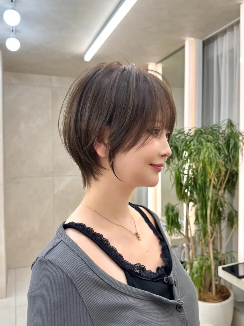 ショート 透明感カラー / 艶カラー/ あいりのヘアスタイル
