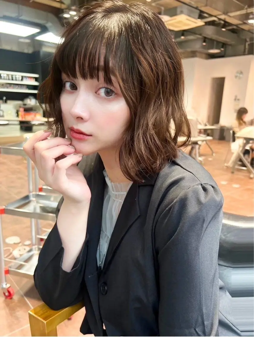ミディアム ウルフ🦋顔まわり ❤︎ ͛MEIのヘアスタイル