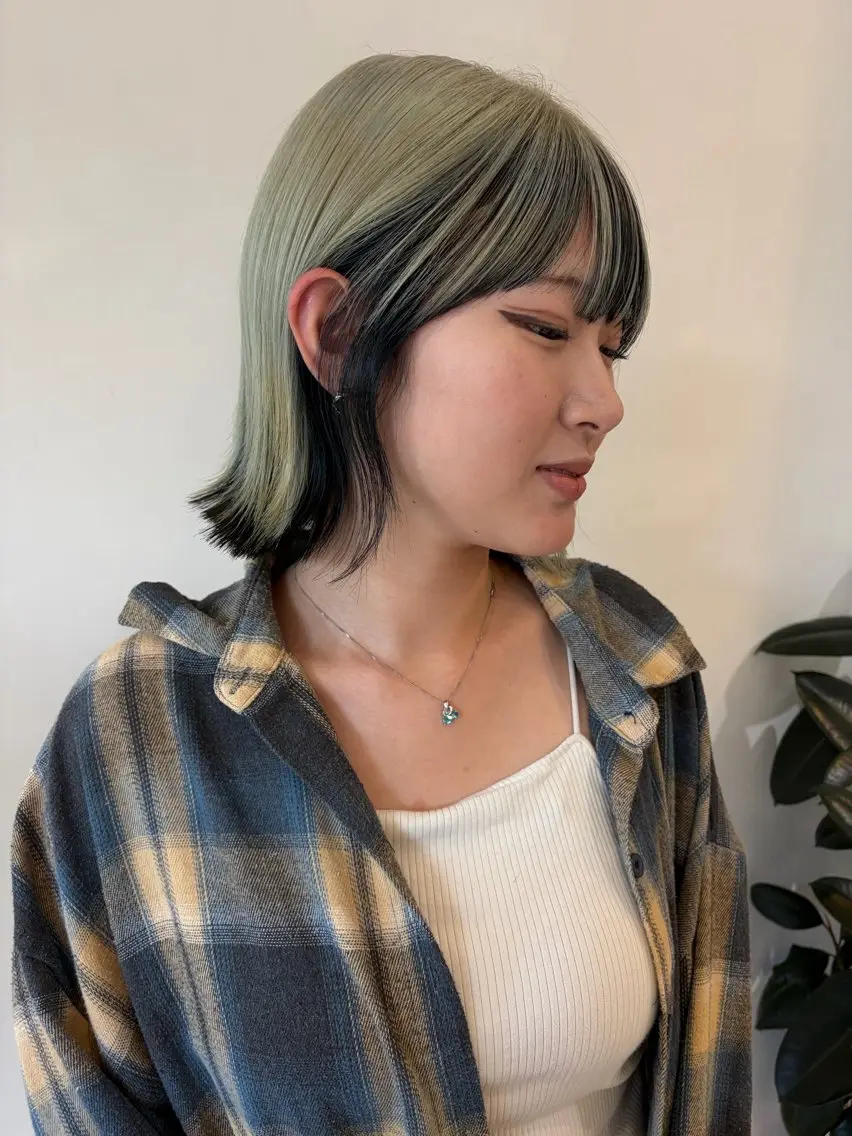 ミディアム カラー デザインカラー 塩崎 聖奈のヘアスタイル