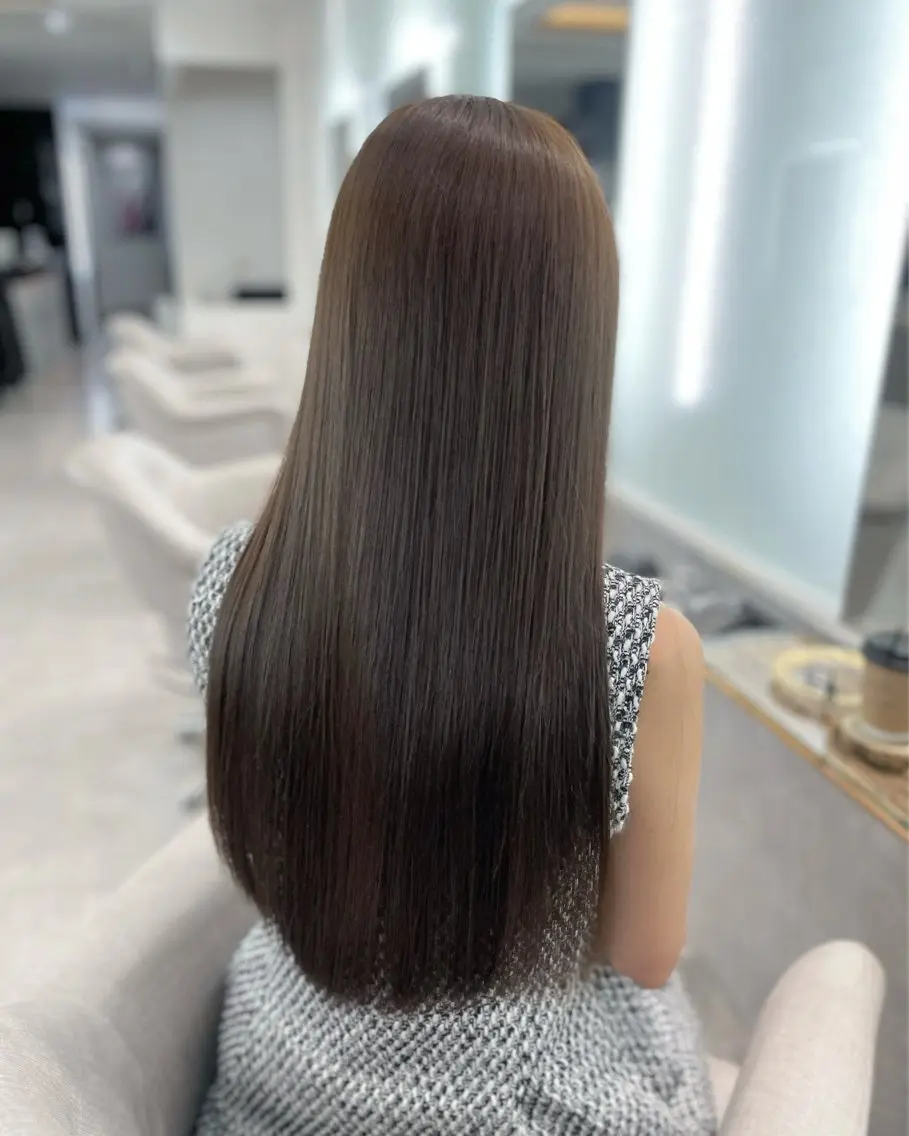 ロング カラー グレージュ 艶カラー✨レイヤー 𝐚𝐲𝐚𝐤𝐚のヘアスタイル