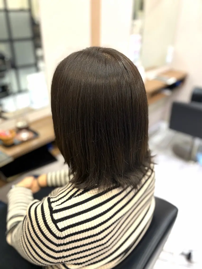 ミディアム カラー ブラウンカラー 透明感カラー オリーブブラウン 山中麗美 / モデル募集のヘアスタイル