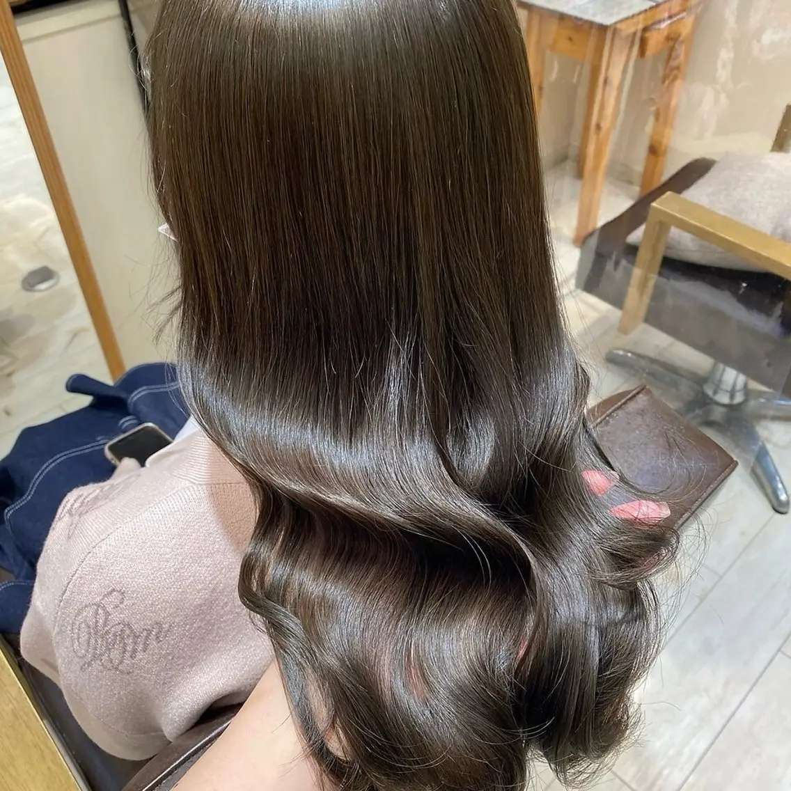 【🫶土日祝はこちら🫶】カット+透明感カラー+髪質改善トリートメント付きの写真