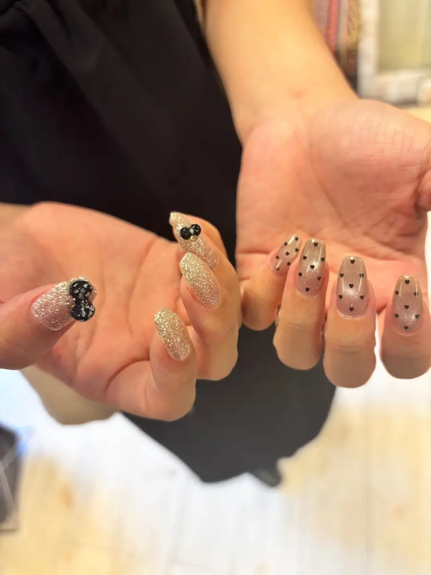 ネイル ハンドネイル フットネイル SAKURA 山野のマツエク・マツパデザイン