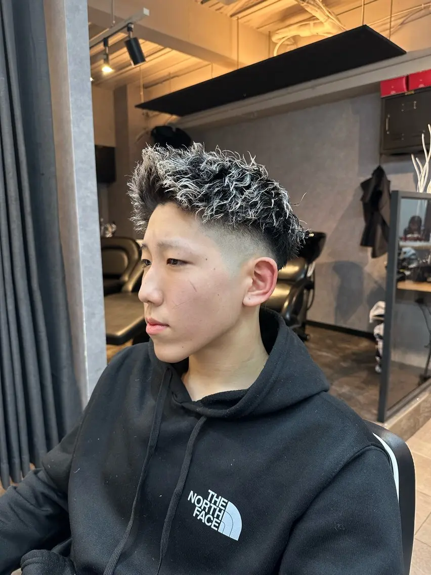 カラー パーマ メンズ 縮毛矯正モデル大募集 🇺🇸隼也🇪🇸のヘアスタイル