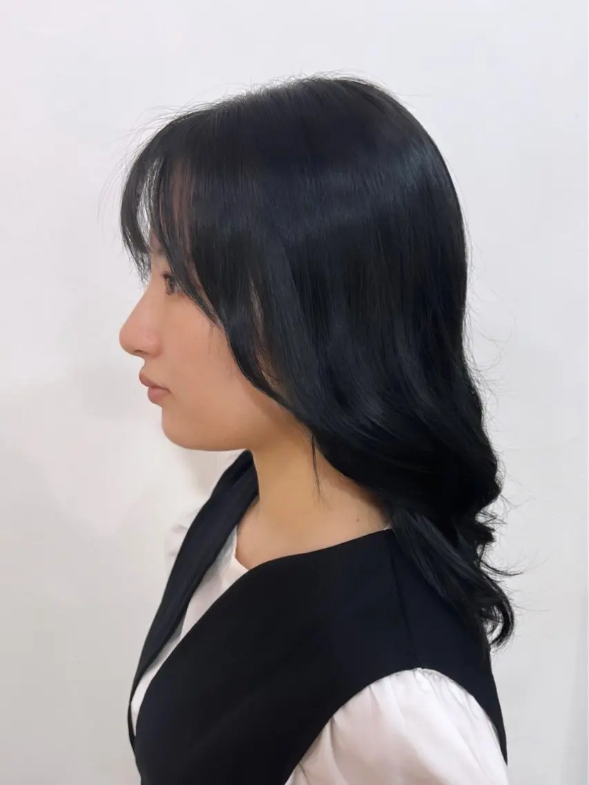 カラー 黒髪 🎀艶カラー/ヘアメ しおり🎀のヘアスタイル