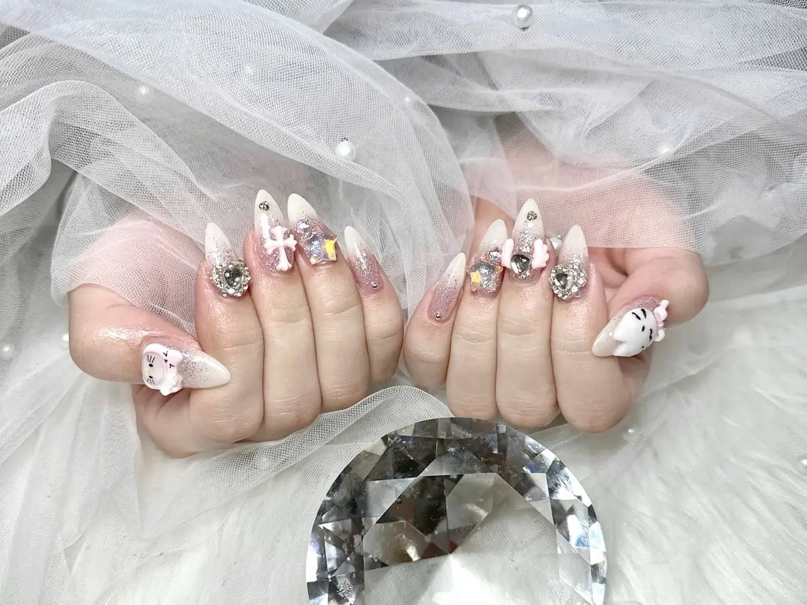 ネイル 長さ出し ジェルネイル 韓国ネイル マグネットネイル 持ち込み ハンドネイル SHE NAILのネイルデザイン