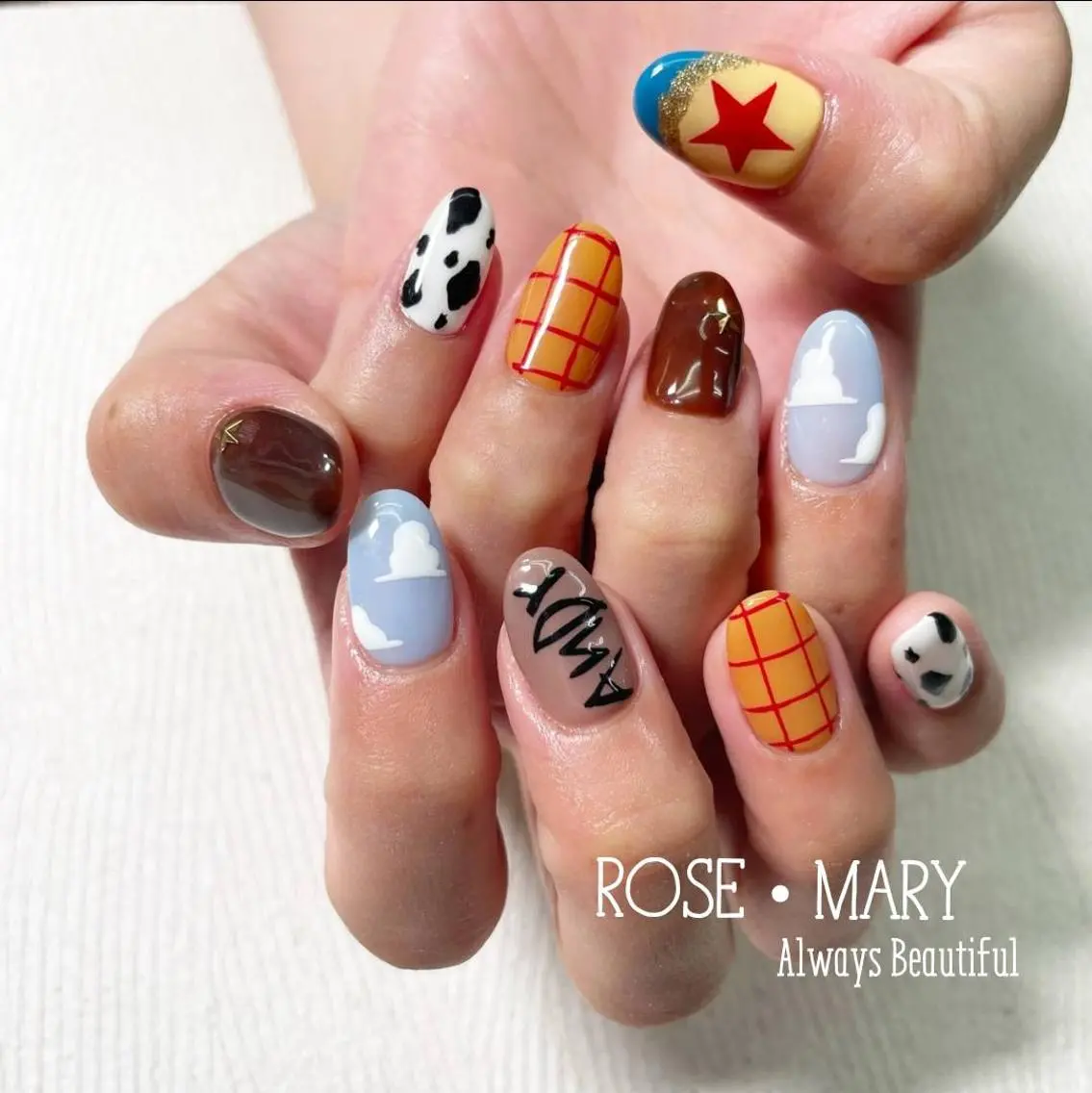 ネイル ハンドネイル ROSE・ MARY 鈴木のネイルデザイン