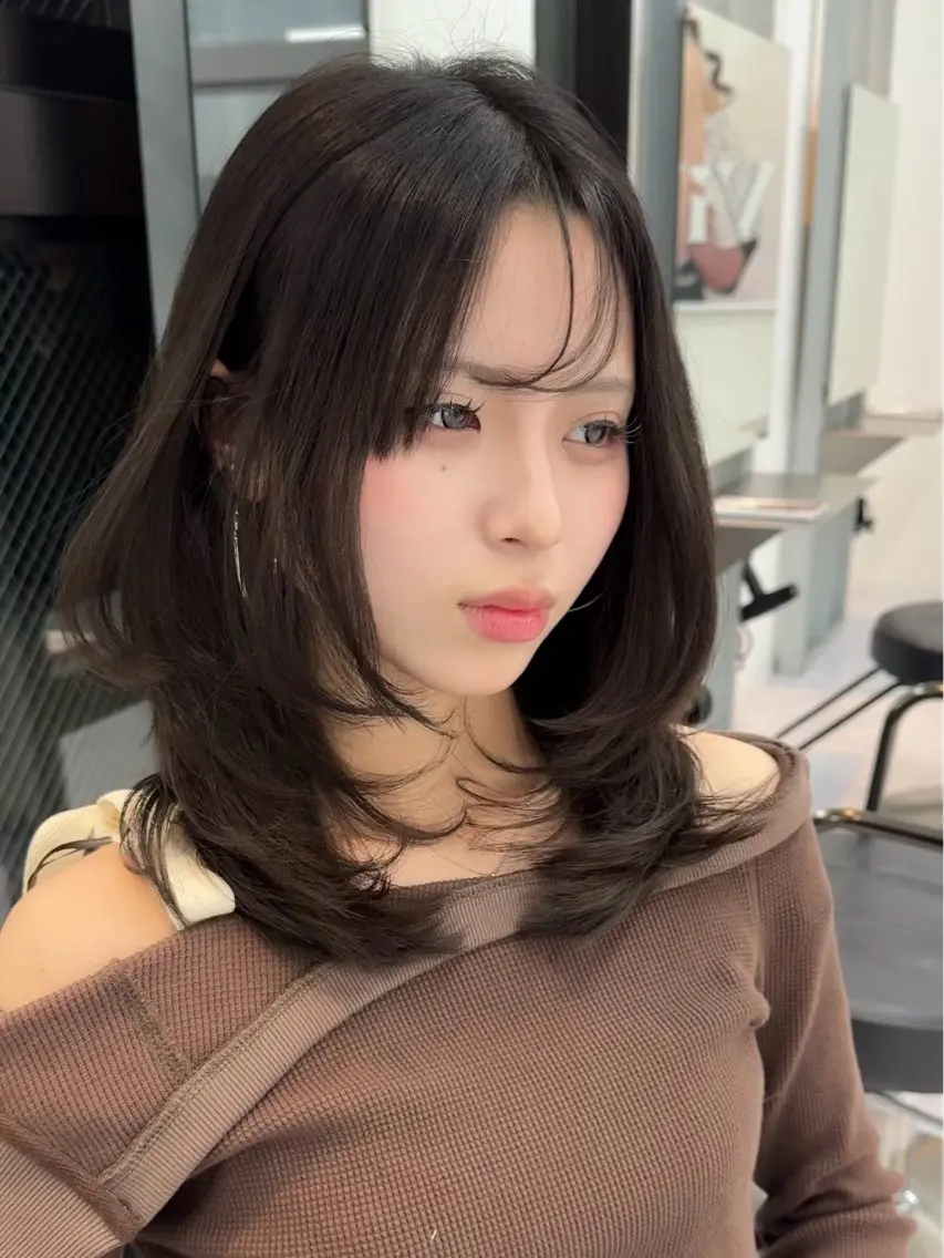 ミディアム カット ヘアカラー トリートメント ヘアセット Rita/髪質改善/ ブリーチなしWカラーのヘアスタイル