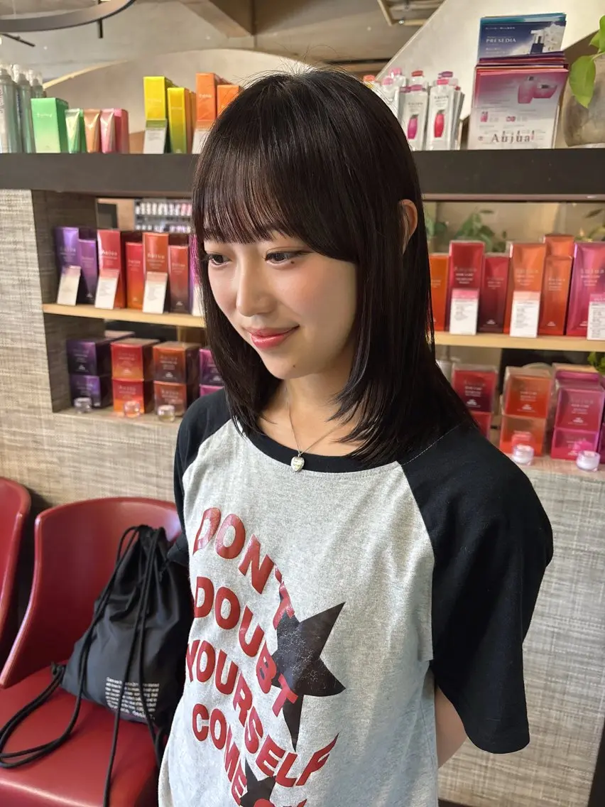ミディアム レイヤーカット カット zerohair むらなかあやね🐰ᩚのヘアスタイル