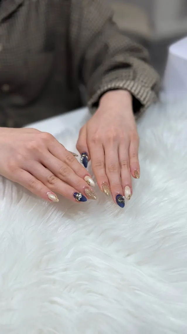 ネイル アートネイル オーロラネイル ジェルネイル 韓国ネイル ロングネイル ハンドネイル Nichi Nailsのネイルデザイン