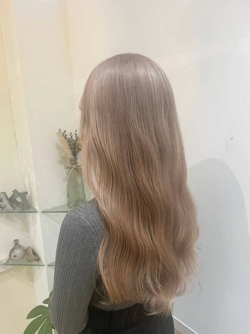 ロング カラー ヘアカラー トリートメント 髪質改善カラー🤍 エクステ✨君島由実子のヘアスタイル
