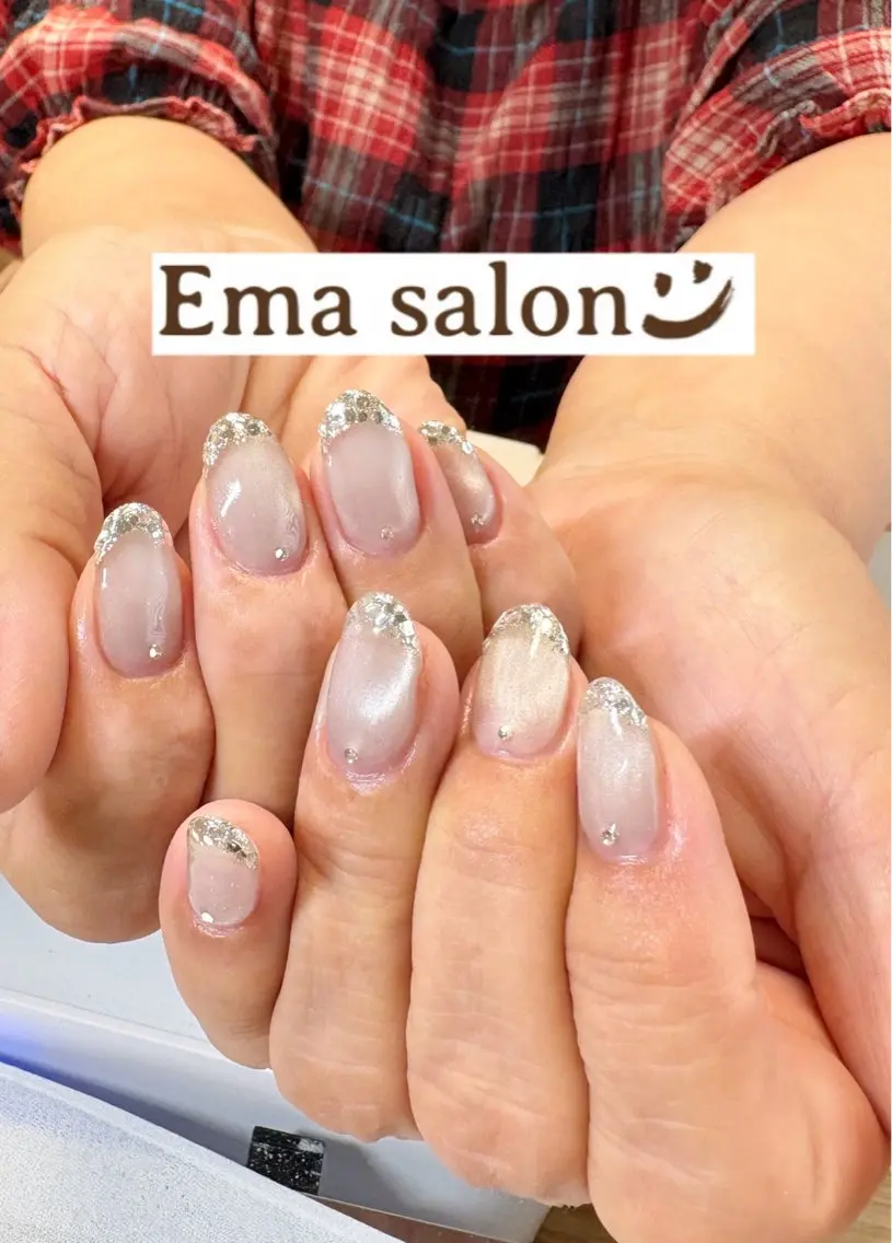 ネイル フレンチネイル キラキラネイル ラメ(グリッター) マグネットネイル シルバー ハンドネイル Ema salon hiromiのネイルデザイン