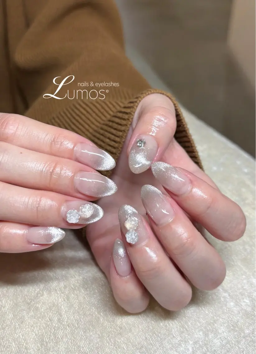 ネイル フレンチネイル マグネットネイル マグネットフレンチ Lumos Rikaのネイルデザイン